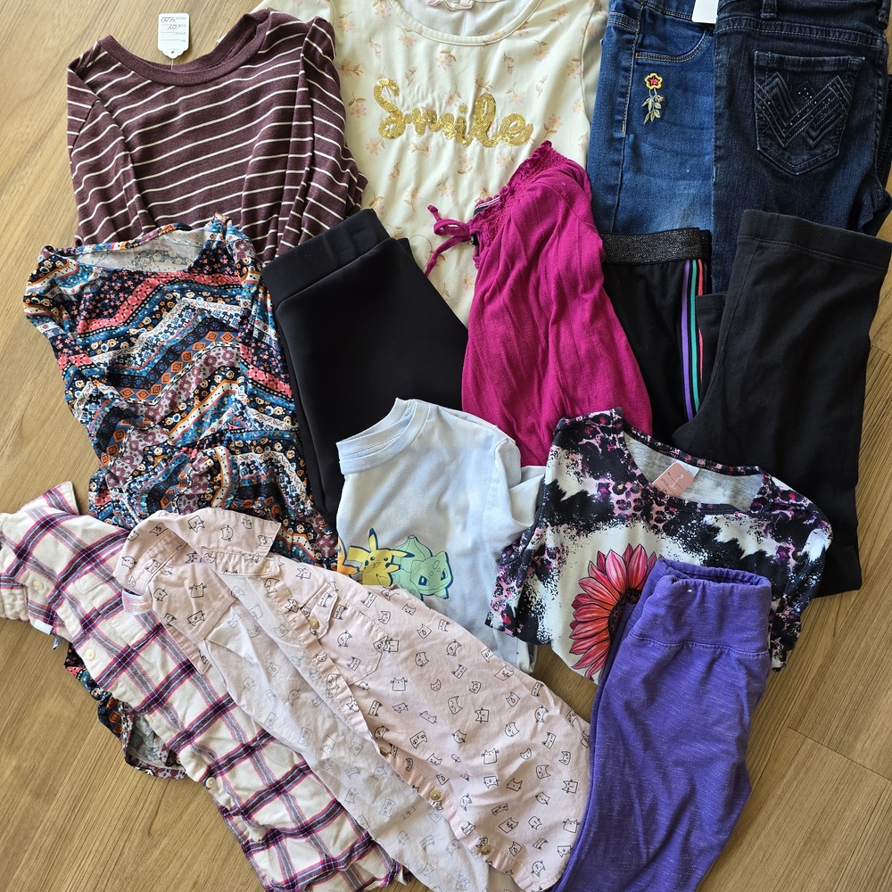 Colorful Clothing Bundle(14 Pieces)
